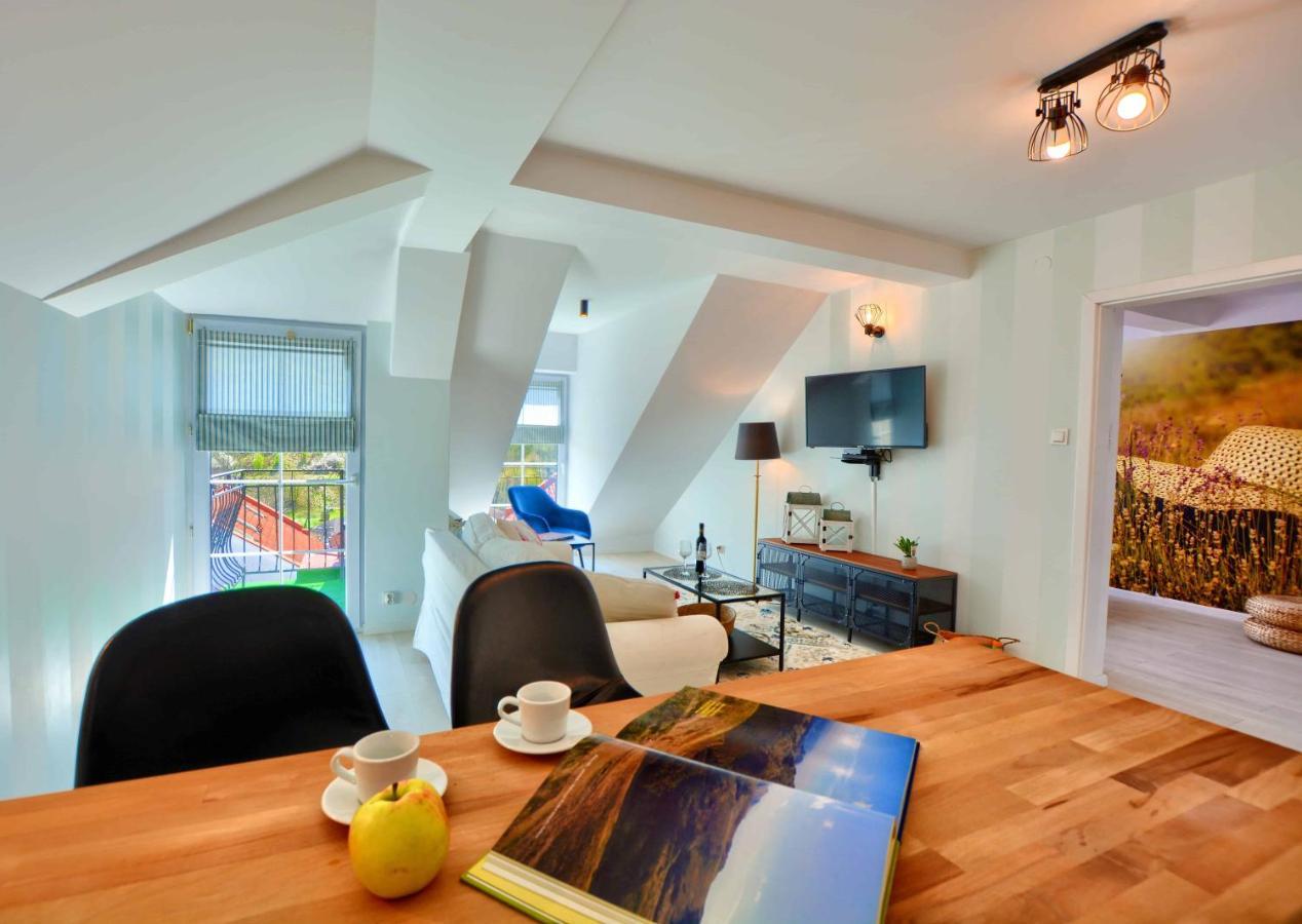 Apartament Beztroski Ustrzyki Dolne Ngoại thất bức ảnh