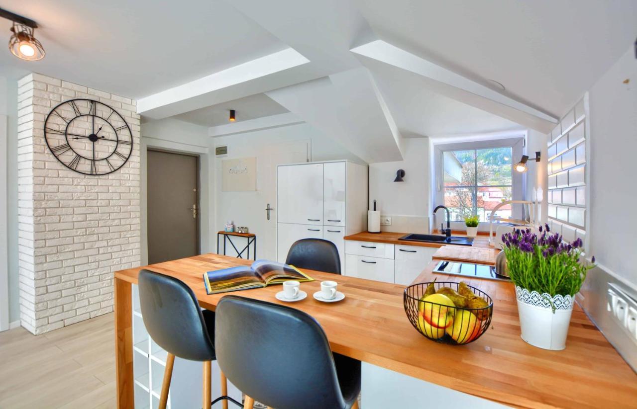 Apartament Beztroski Ustrzyki Dolne Ngoại thất bức ảnh